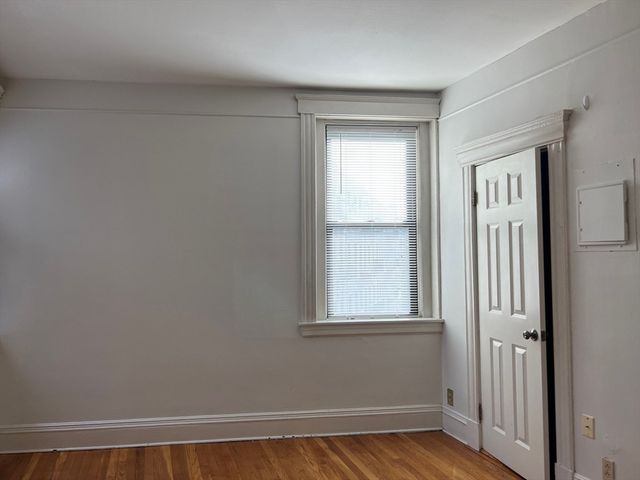 69 Park Dr 17, Boston, MA 02215