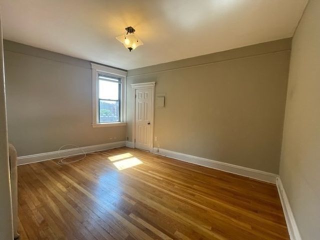 69 Park Dr 17, Boston, MA 02215