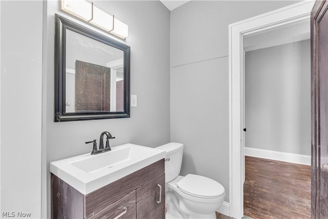 1353 Phelps Avenue 2, Lakewood, OH 44107