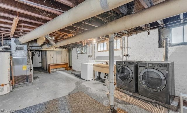 1353 Phelps Avenue 2, Lakewood, OH 44107
