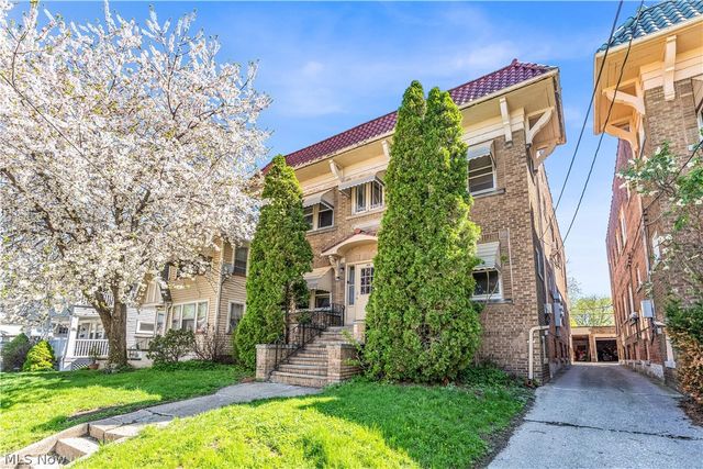 1353 Phelps Avenue 2, Lakewood, OH 44107