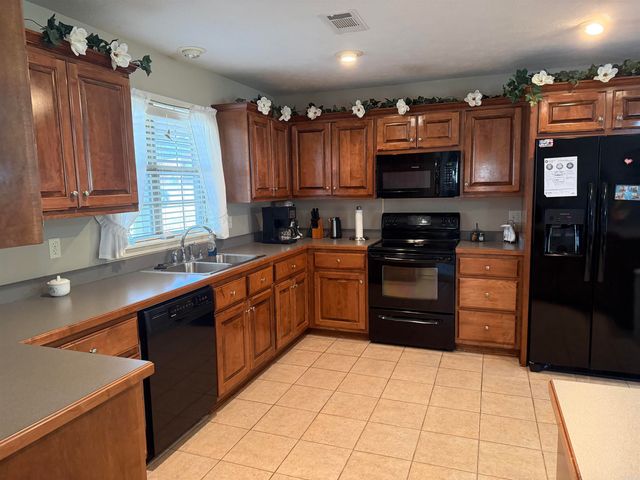 604 Llama, Searcy, AR 72143