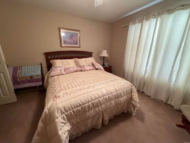 604 Llama, Searcy, AR 72143