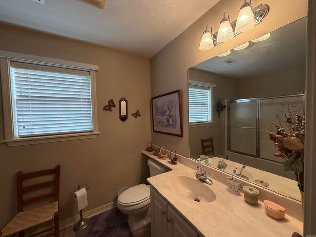 604 Llama, Searcy, AR 72143