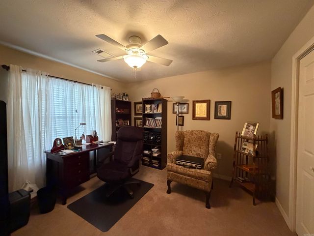 604 Llama, Searcy, AR 72143