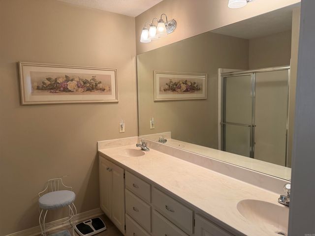 604 Llama, Searcy, AR 72143