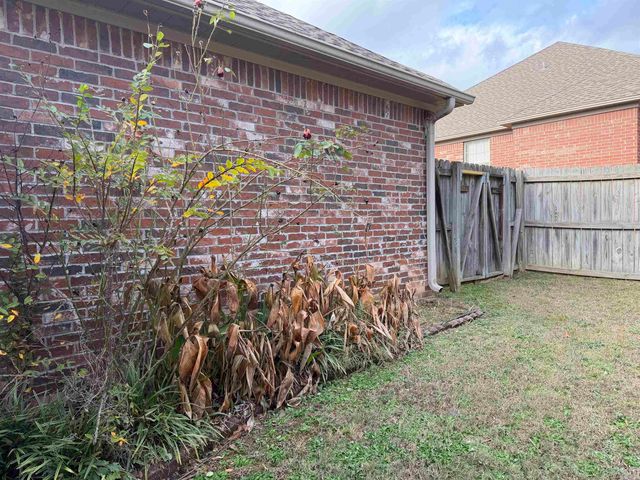 604 Llama, Searcy, AR 72143