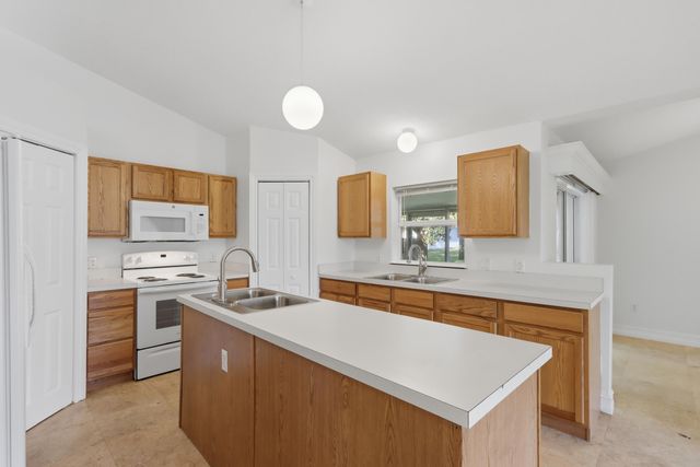 3124 SW ARMUCHER Street, Port St. Lucie, Port St Lucie, FL 34953
