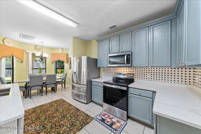 434 SE Breckenridge Circle SE, Palm Bay, FL 32909