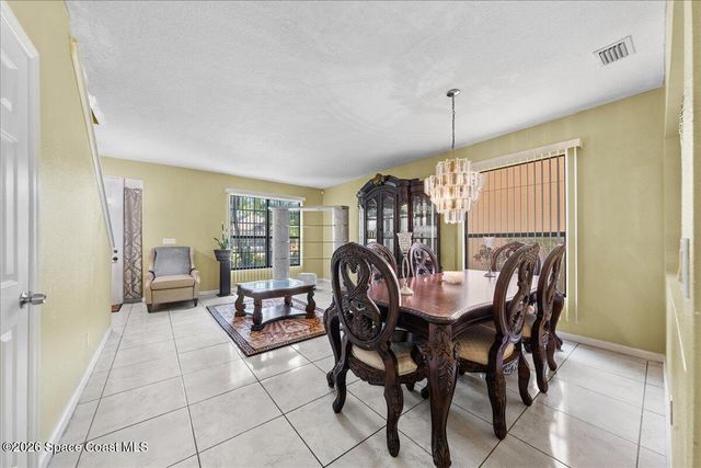 434 SE Breckenridge Circle SE, Palm Bay, FL 32909