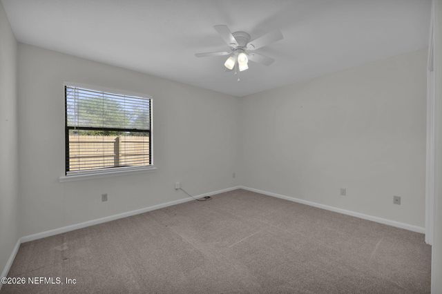 4517 CROSSTIE Road N, Jacksonville, FL 32257