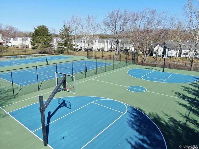79 Leeward Court, Port Jefferson, NY 11777