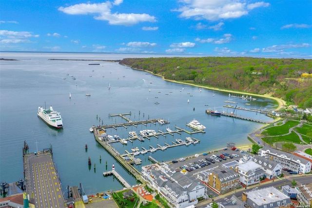 79 Leeward Court, Port Jefferson, NY 11777