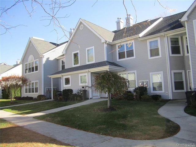 79 Leeward Court, Port Jefferson, NY 11777