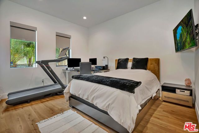 4203 Saugus Avenue, Sherman Oaks, CA 91403