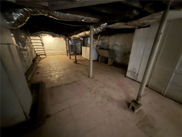 437 Desota St, East Mckeesport, PA 15035