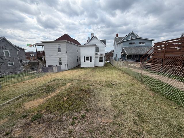 437 Desota St, East Mckeesport, PA 15035