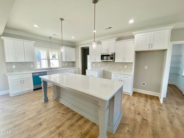 206 Rae Drive, Pikeville, NC 27863