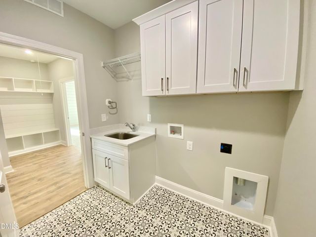 206 Rae Drive, Pikeville, NC 27863