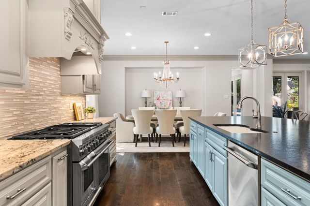 903 Wycliffe Drive, Houston, TX 77079