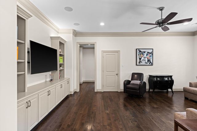 903 Wycliffe Drive, Houston, TX 77079