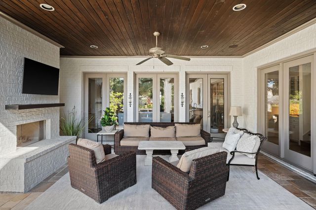 903 Wycliffe Drive, Houston, TX 77079