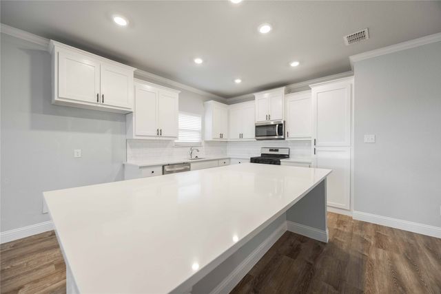 354 Rock Acre Drive, Lavon, TX 75166