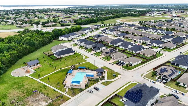 354 Rock Acre Drive, Lavon, TX 75166
