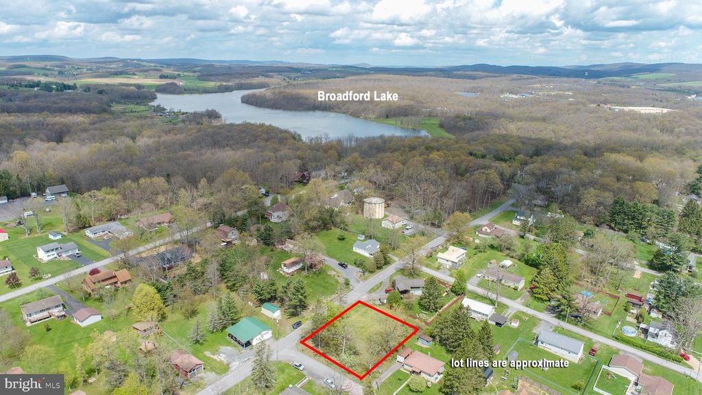 Image 1 of property listing at 815 L STREET, Mountain Lake Park, MD 21550