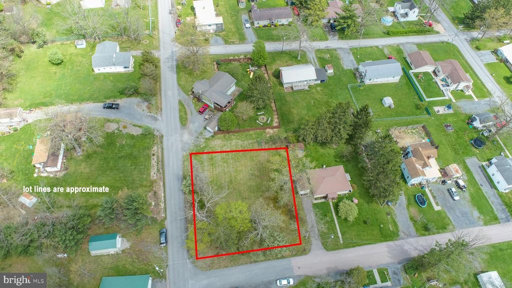 Image 2 of property listing at 815 L STREET, Mountain Lake Park, MD 21550