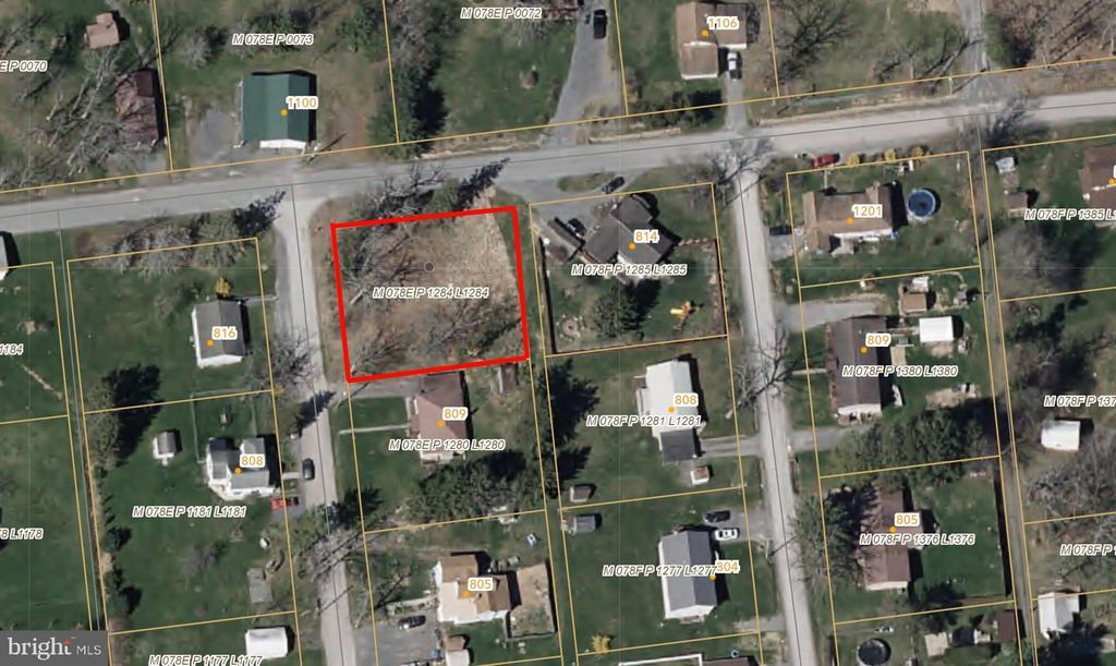 Image 3 of property listing at 815 L STREET, Mountain Lake Park, MD 21550