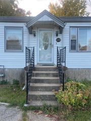 10175 Cloverdale Drive, St Louis, MO 63136