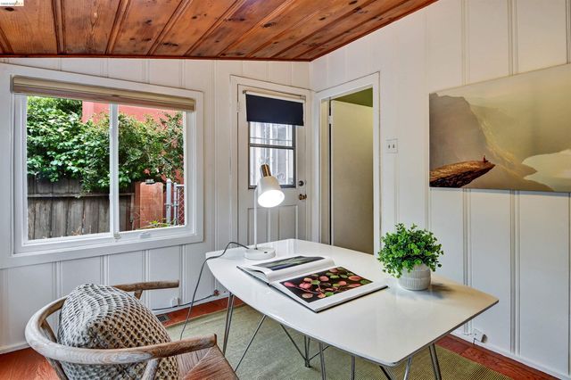 6236 Laird Ave, Oakland, CA 94605