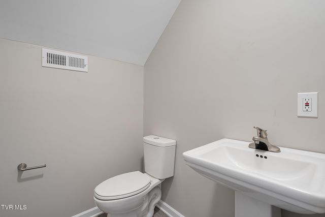 131 New Hope Road, Jonesborough, TN 37659