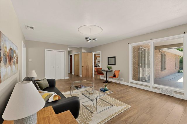 713 Montclaire Drive NE, Albuquerque, NM 87110