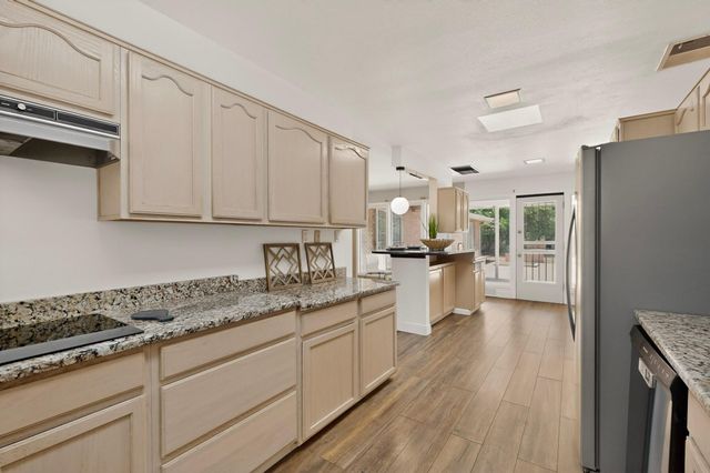 713 Montclaire Drive NE, Albuquerque, NM 87110