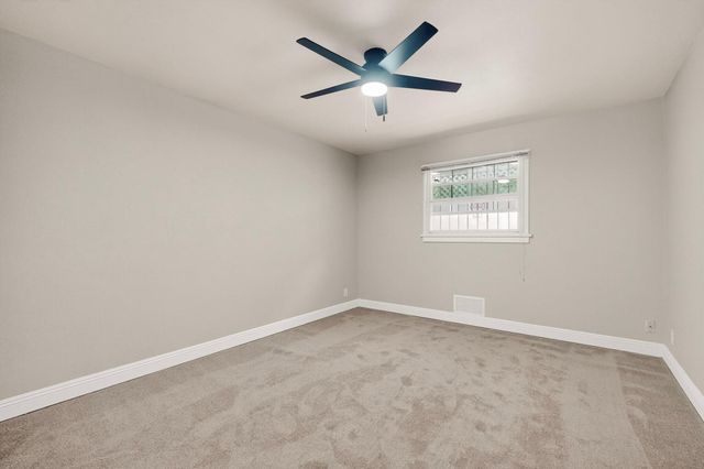 713 Montclaire Drive NE, Albuquerque, NM 87110