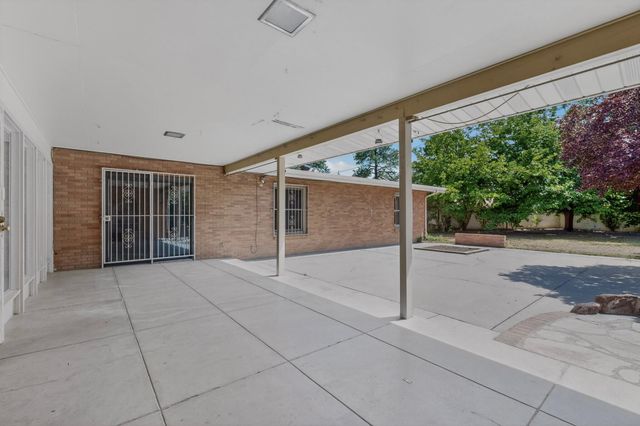 713 Montclaire Drive NE, Albuquerque, NM 87110