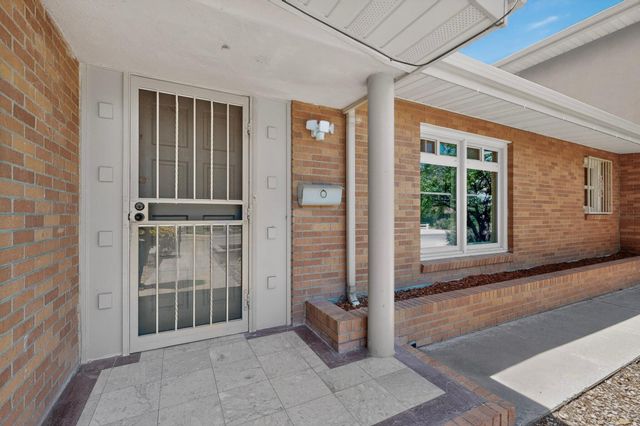 713 Montclaire Drive NE, Albuquerque, NM 87110