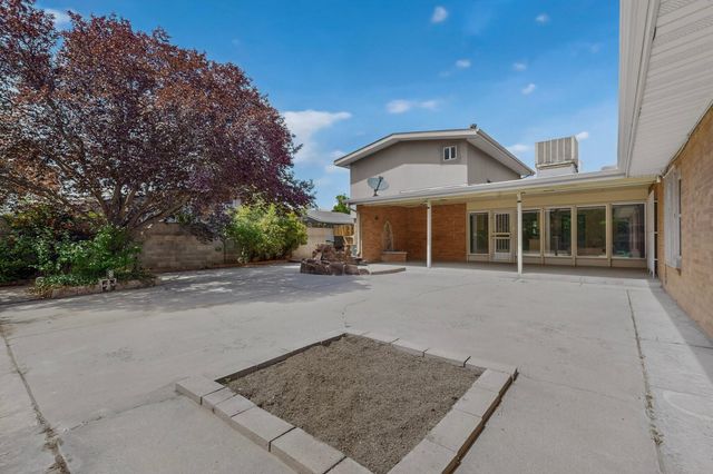 713 Montclaire Drive NE, Albuquerque, NM 87110