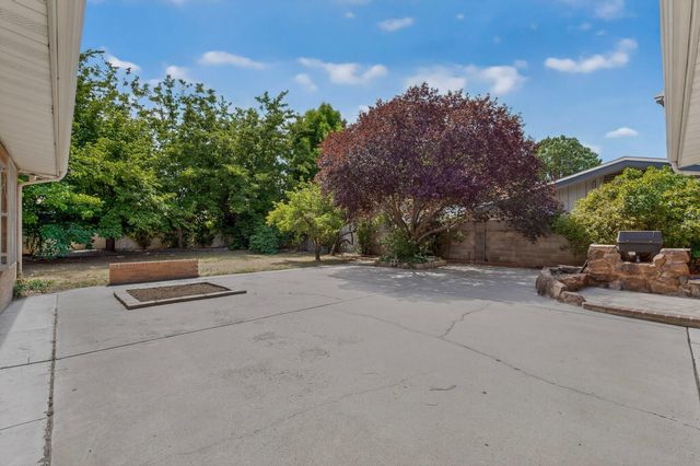 713 Montclaire Drive NE, Albuquerque, NM 87110