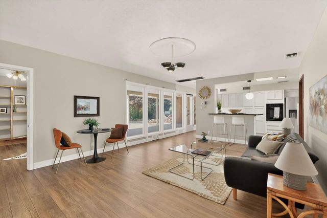 713 Montclaire Drive NE, Albuquerque, NM 87110