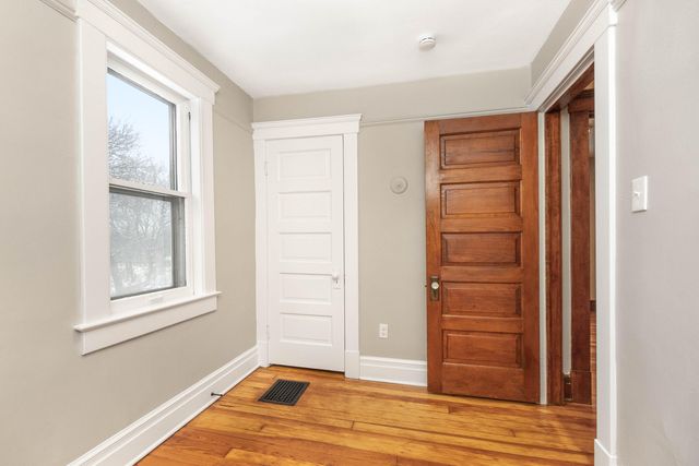 814 W Jefferson Street, Ann Arbor, MI 48103