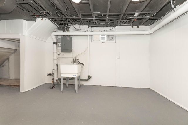 814 W Jefferson Street, Ann Arbor, MI 48103