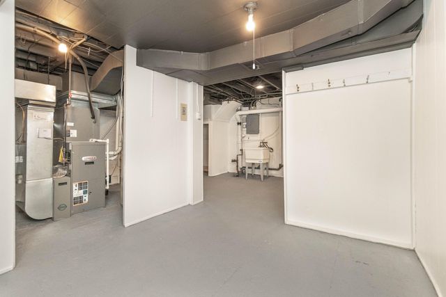 814 W Jefferson Street, Ann Arbor, MI 48103