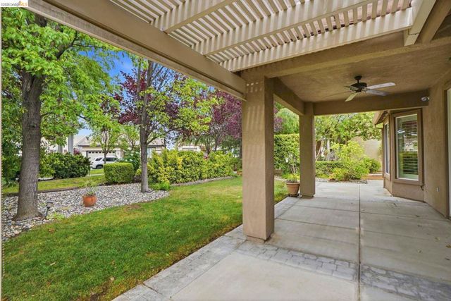 427 Stephens Dr, Brentwood, CA 94513