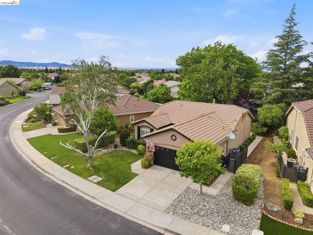 427 Stephens Dr, Brentwood, CA 94513