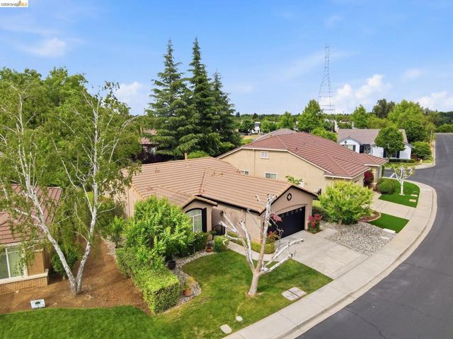 427 Stephens Dr, Brentwood, CA 94513