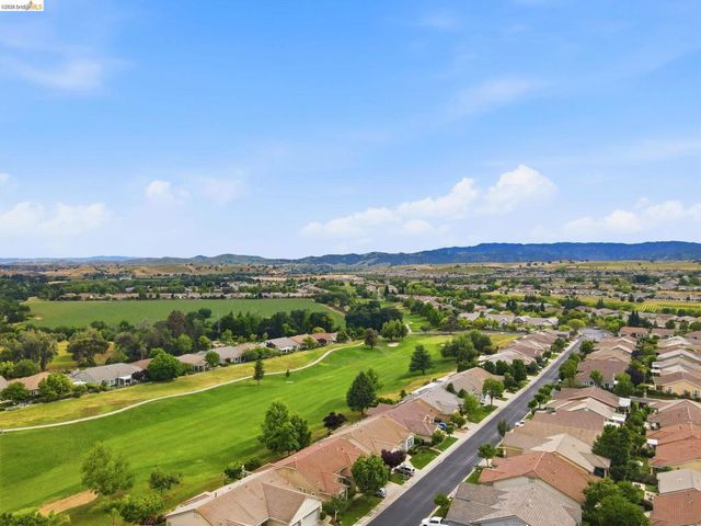 427 Stephens Dr, Brentwood, CA 94513