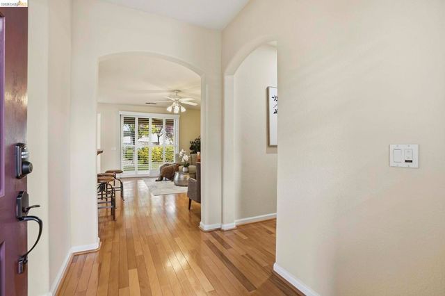 427 Stephens Dr, Brentwood, CA 94513